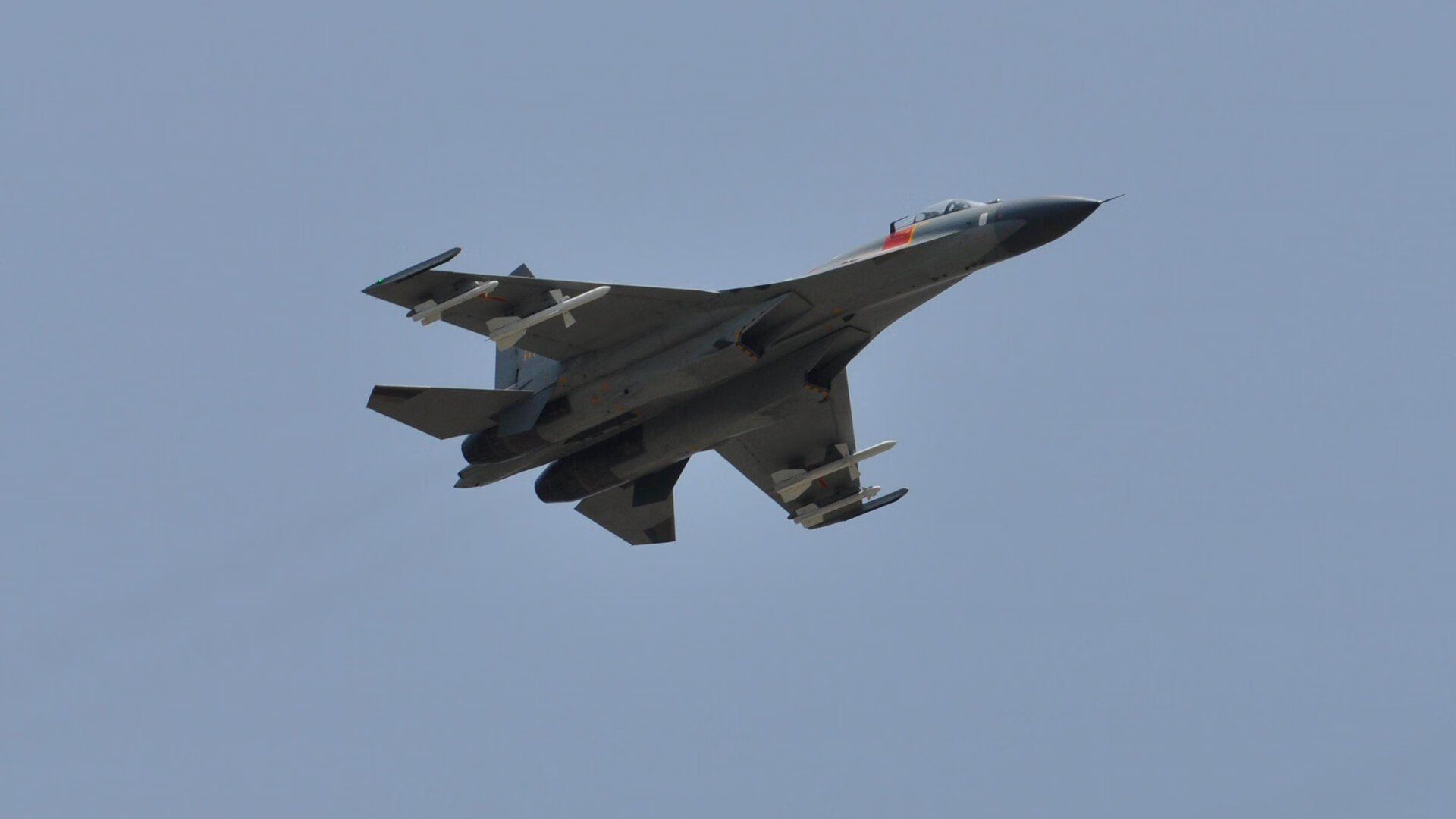 九游sports-国际足球运动员携手推行“绿色行动”，践行环保理念